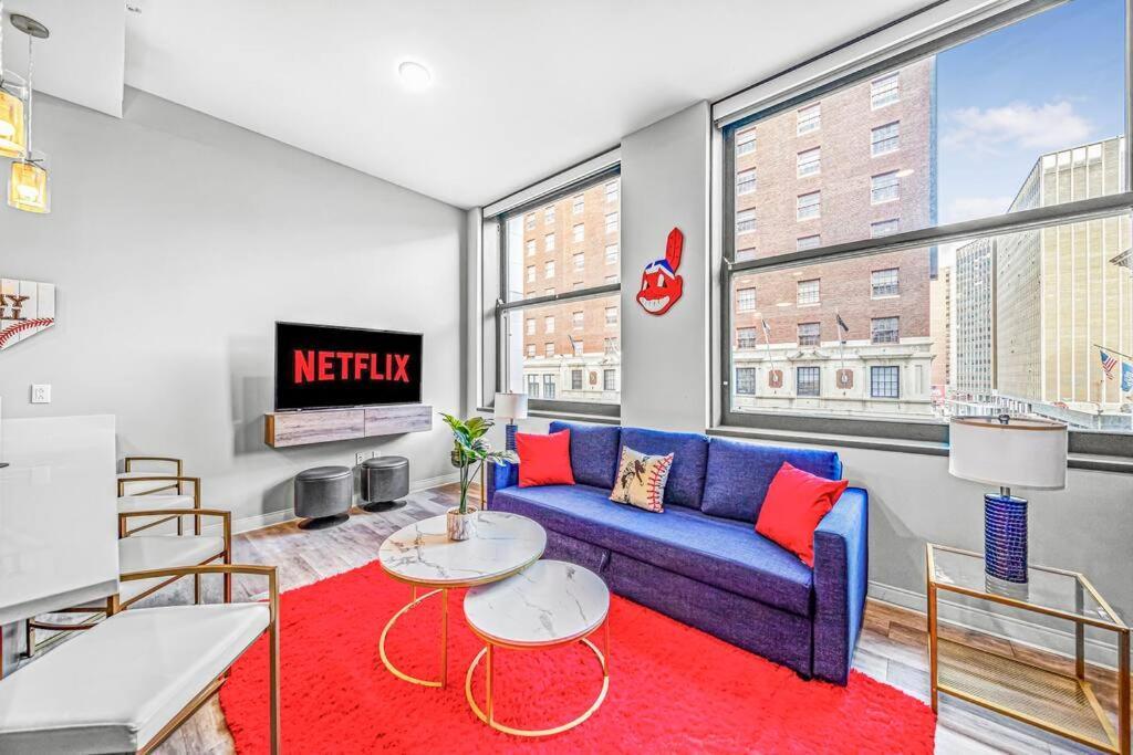 2Br Unit In The Heart Of Dt With View Of Playhouse Square, Pool & Gym Access- 305 Apartment Cleveland Exterior photo