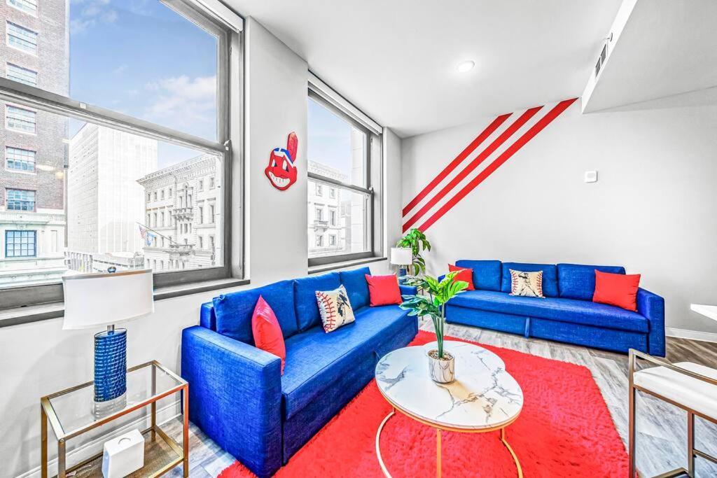 2Br Unit In The Heart Of Dt With View Of Playhouse Square, Pool & Gym Access- 305 Apartment Cleveland Exterior photo