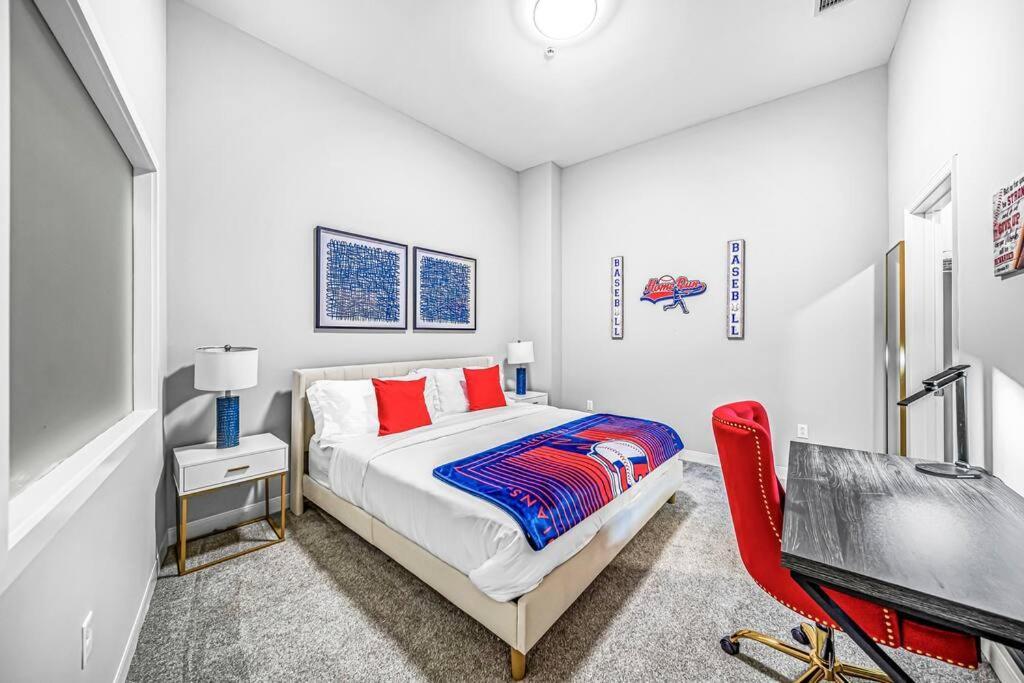 2Br Unit In The Heart Of Dt With View Of Playhouse Square, Pool & Gym Access- 305 Apartment Cleveland Exterior photo